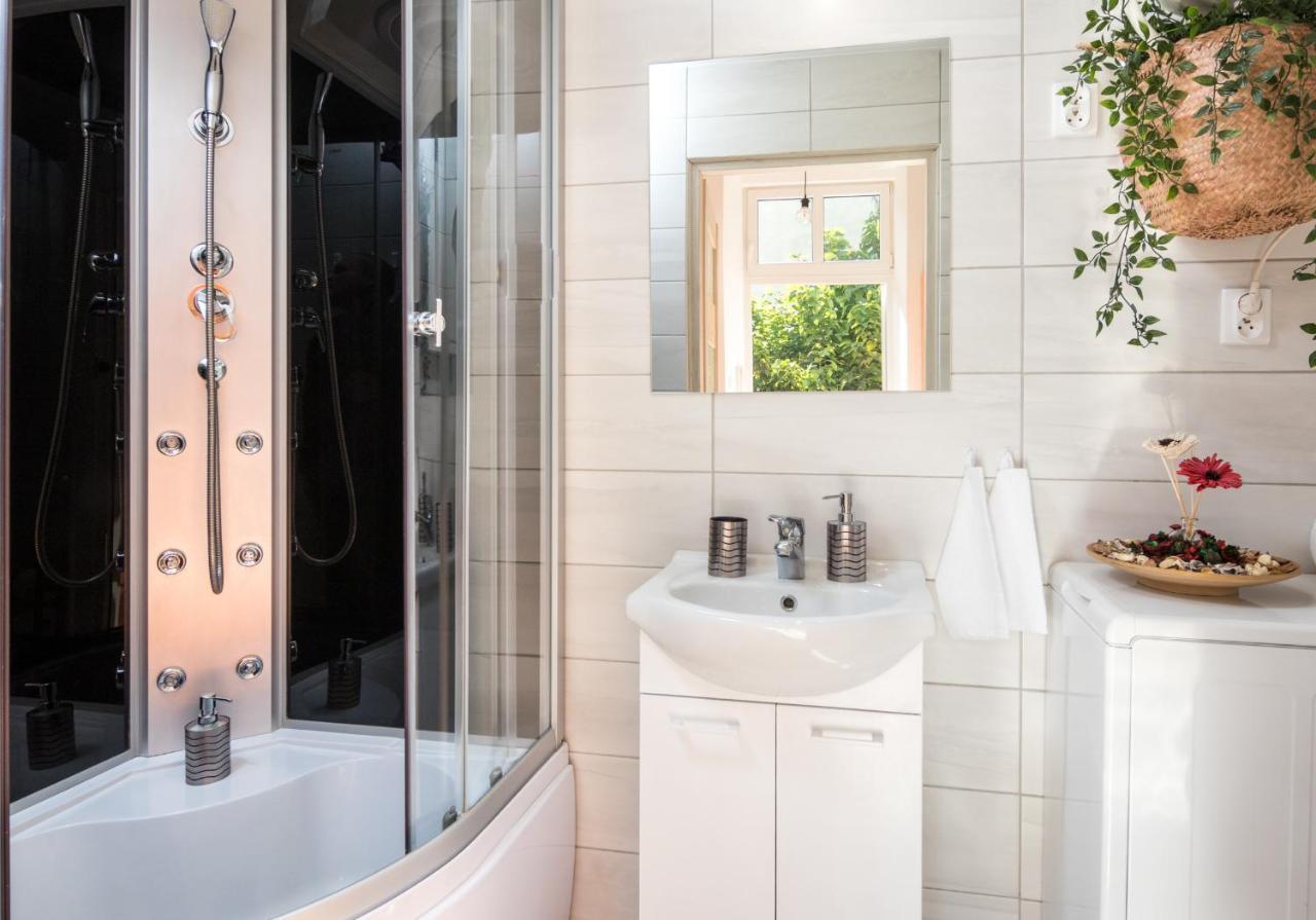Cracow Best Location Apartment With Garden By Cozyplace Cracóvia Exterior foto